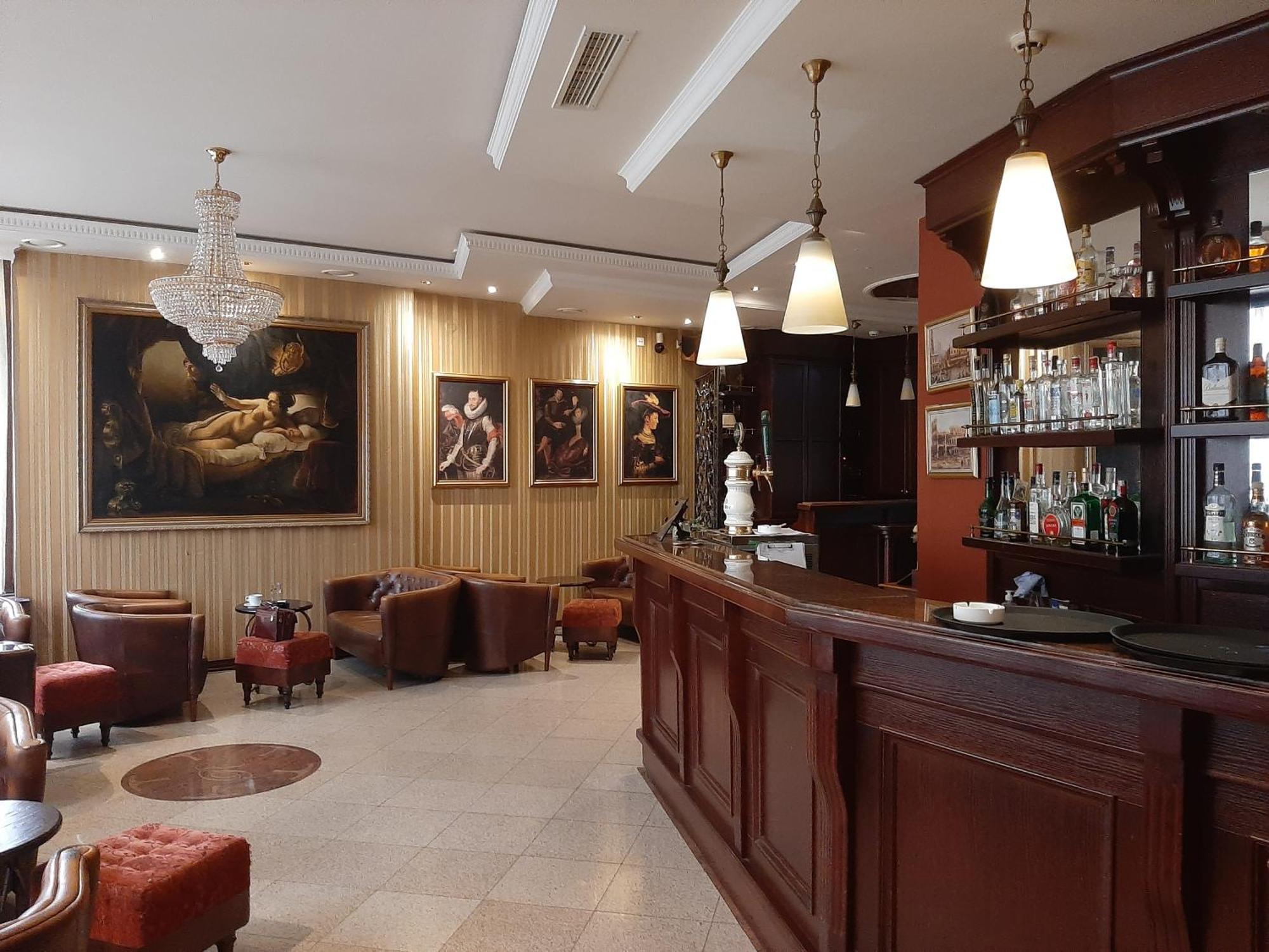 Gm Apart Hotel Ni Exteriör bild