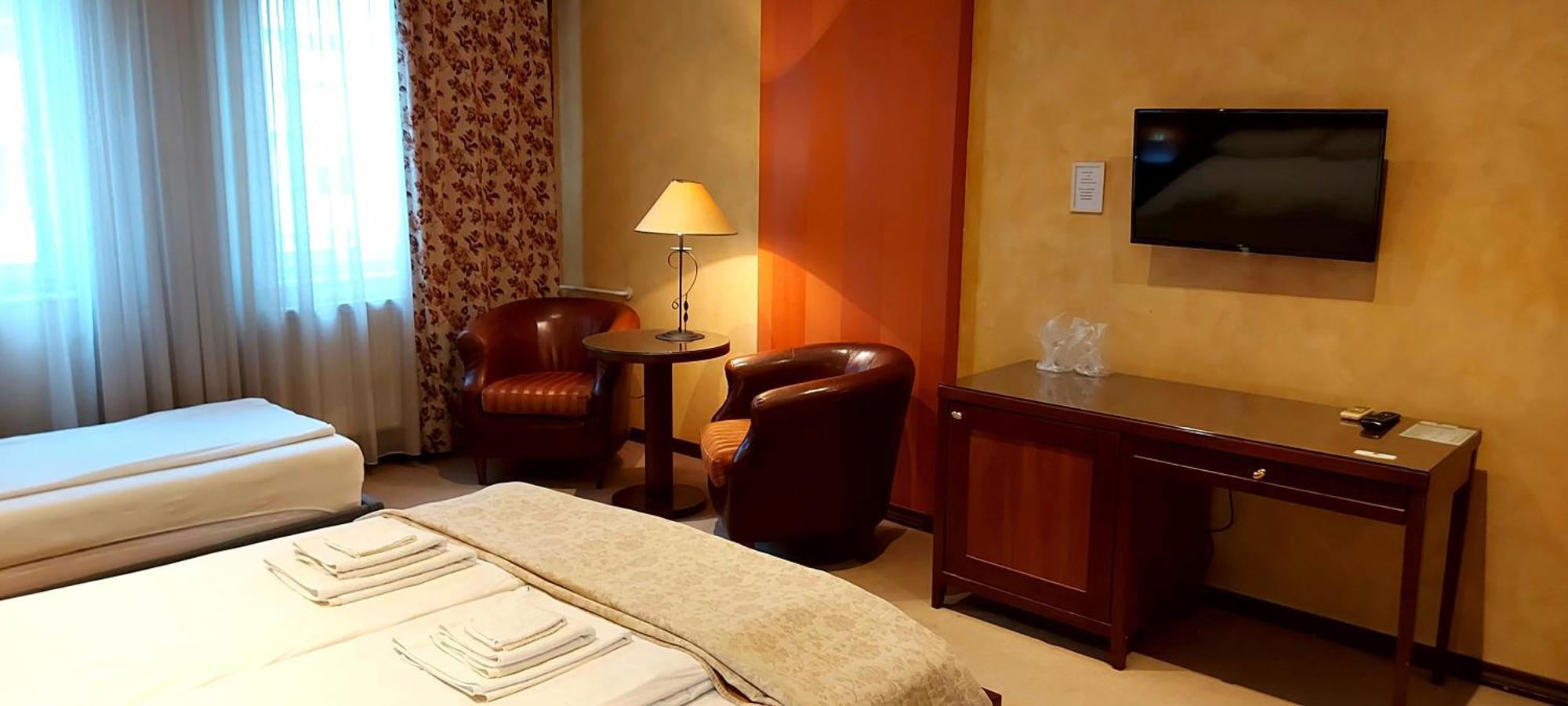 Gm Apart Hotel Ni Exteriör bild